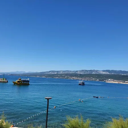 Apartment Olivia & Navy, Šilo