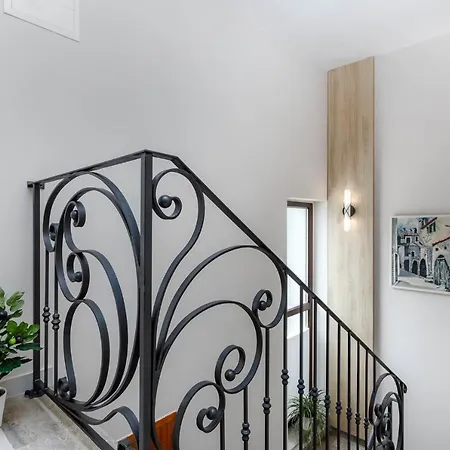 Olivia & Navy, Appartement *