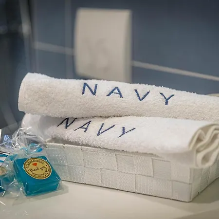 Olivia & Navy, Apartment Šilo